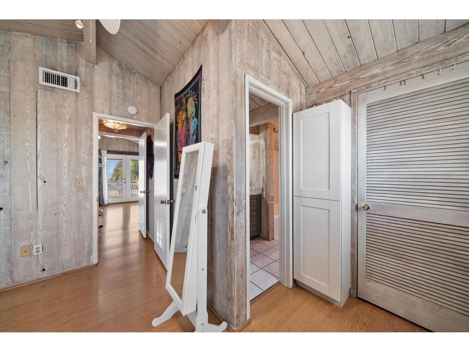 8640 W Gulf Boulevard Treasure Island FL 33706 - GULF OF MEXICO TB8469911 image36