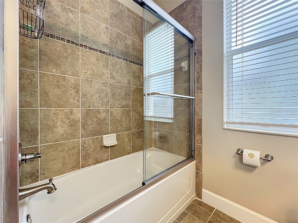 8640 Warwick Shore Crossing Orlando FL 32829 O6334336 image30