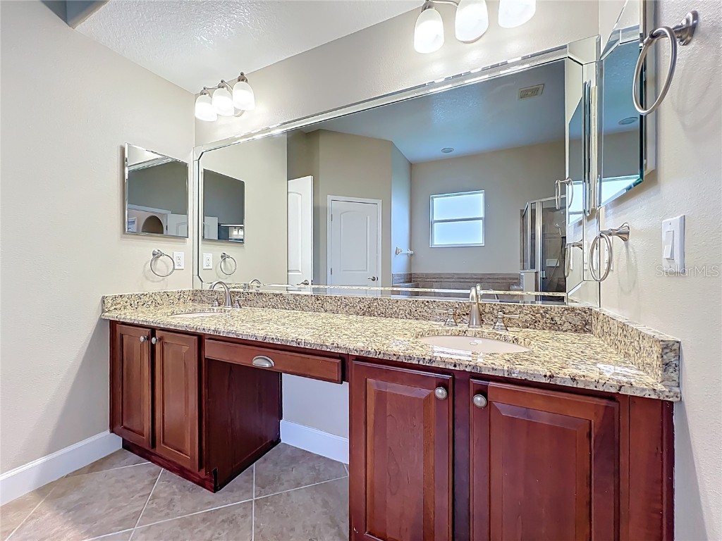 8640 Warwick Shore Crossing Orlando FL 32829 O6334336 image41