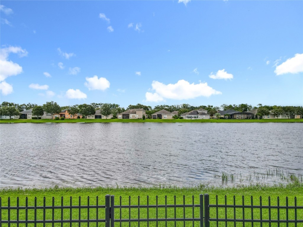 8640 Warwick Shore Crossing Orlando FL 32829 O6334336 image79