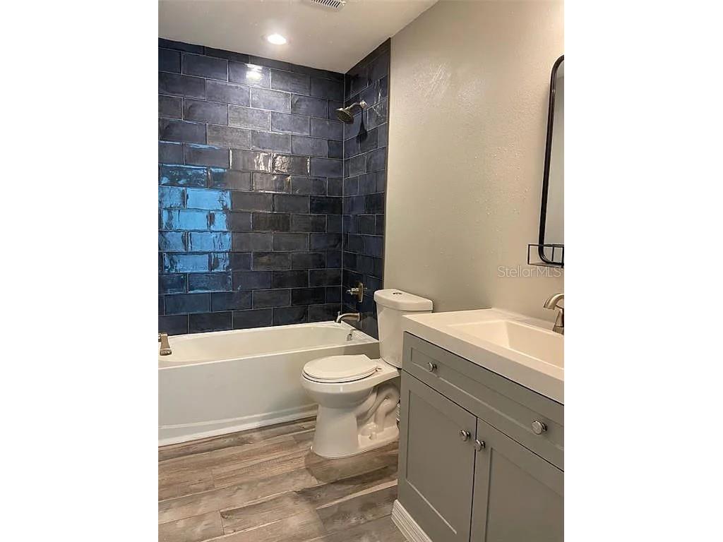 8642 Mallard Reserve Drive #201 Tampa FL 33614 TB8445002 image8