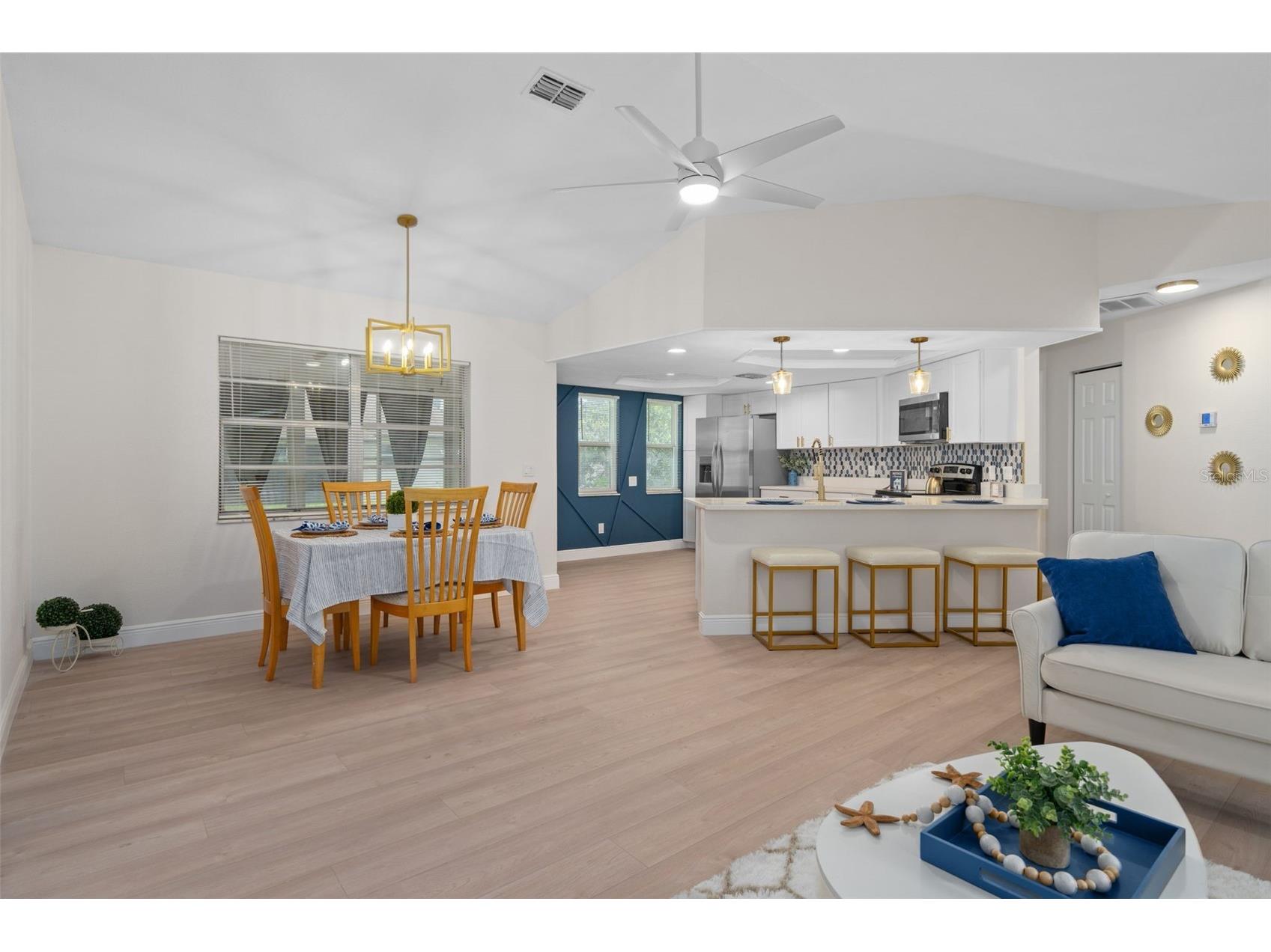 8643 Woodbridge Dr New Port Richey FL 34655 W7887402 image4