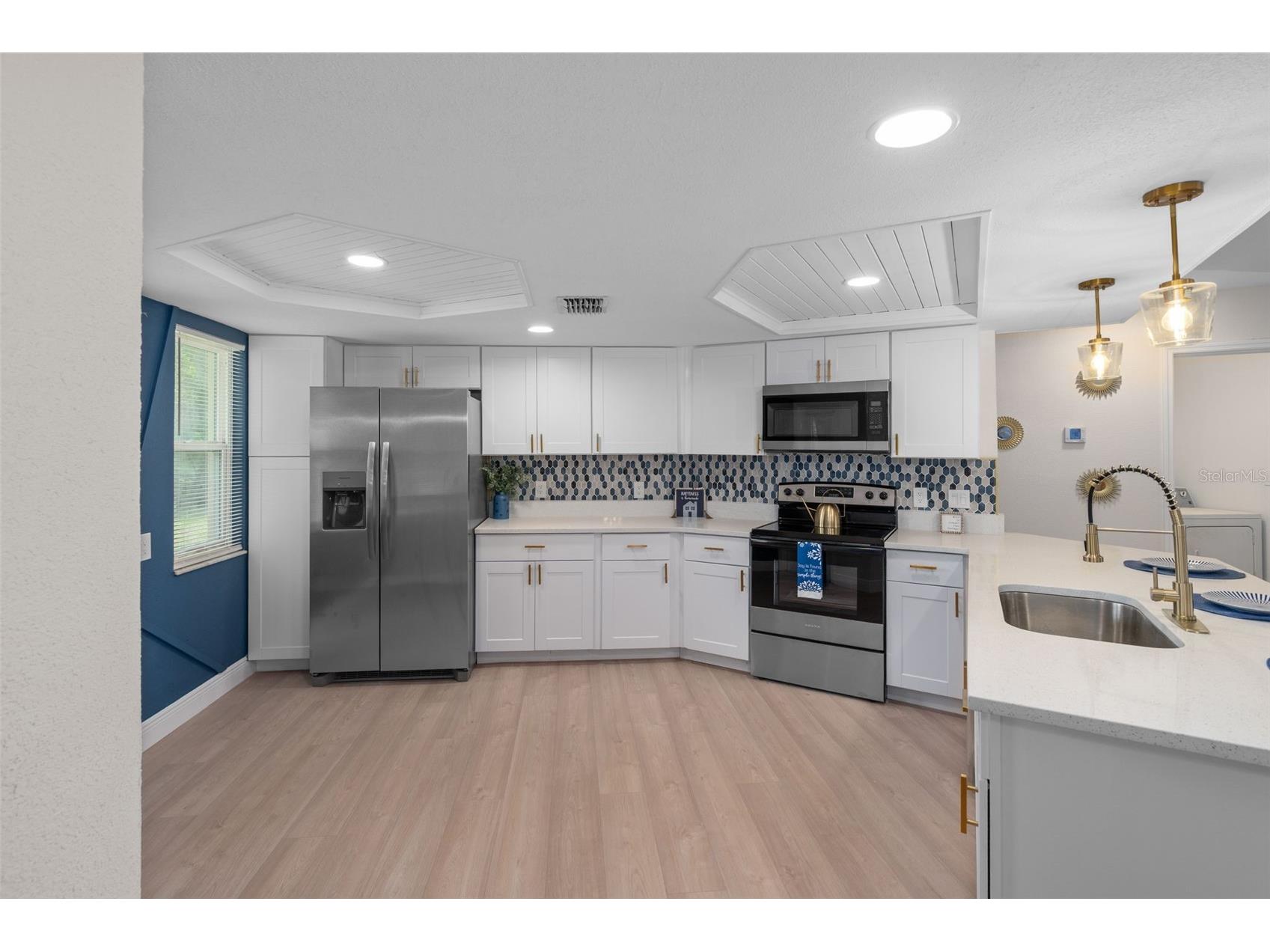 8643 Woodbridge Dr New Port Richey FL 34655 W7887402 image7