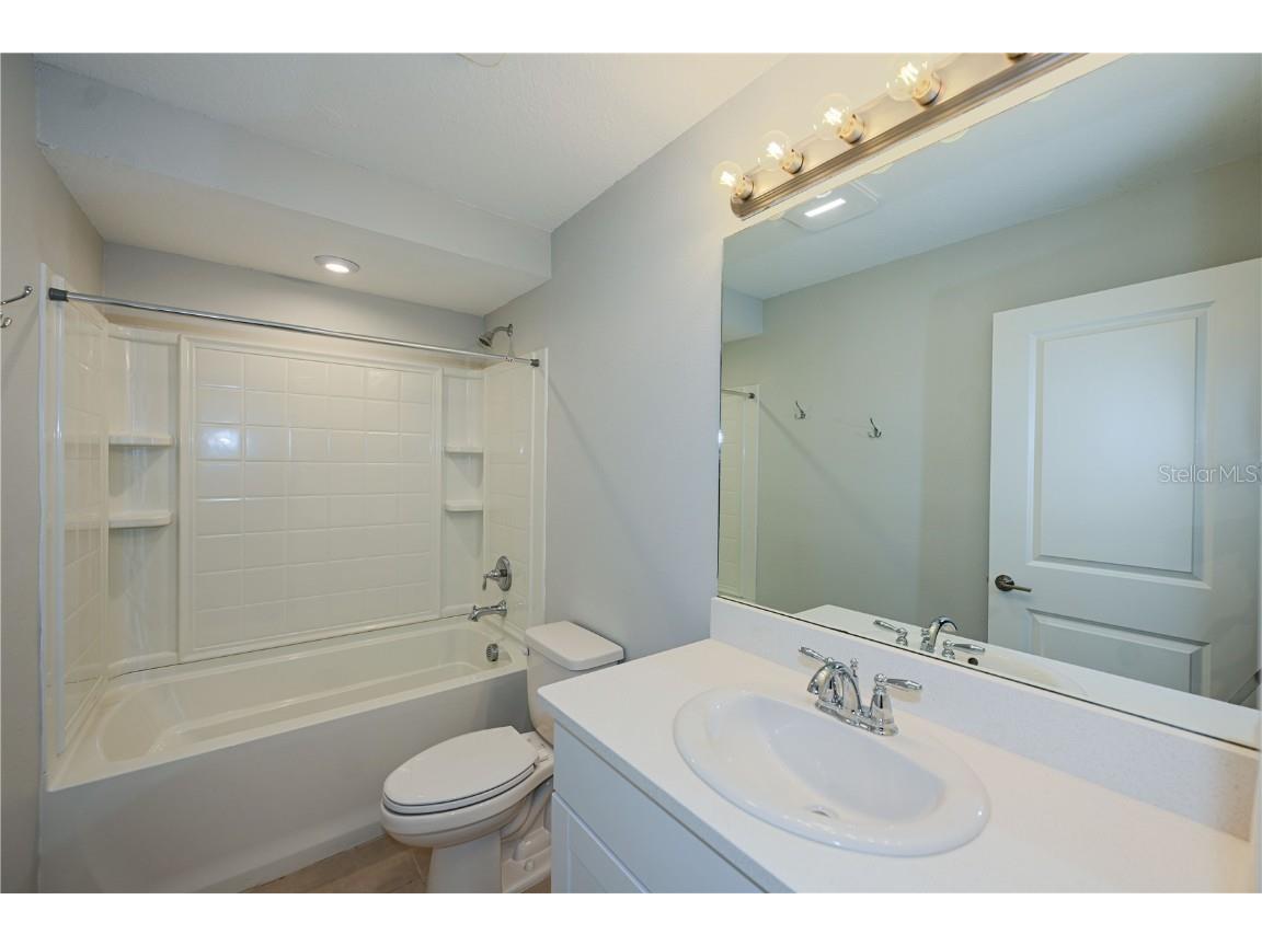 8644 Lunar Skye Street Sarasota FL 34241 A4663649 image19