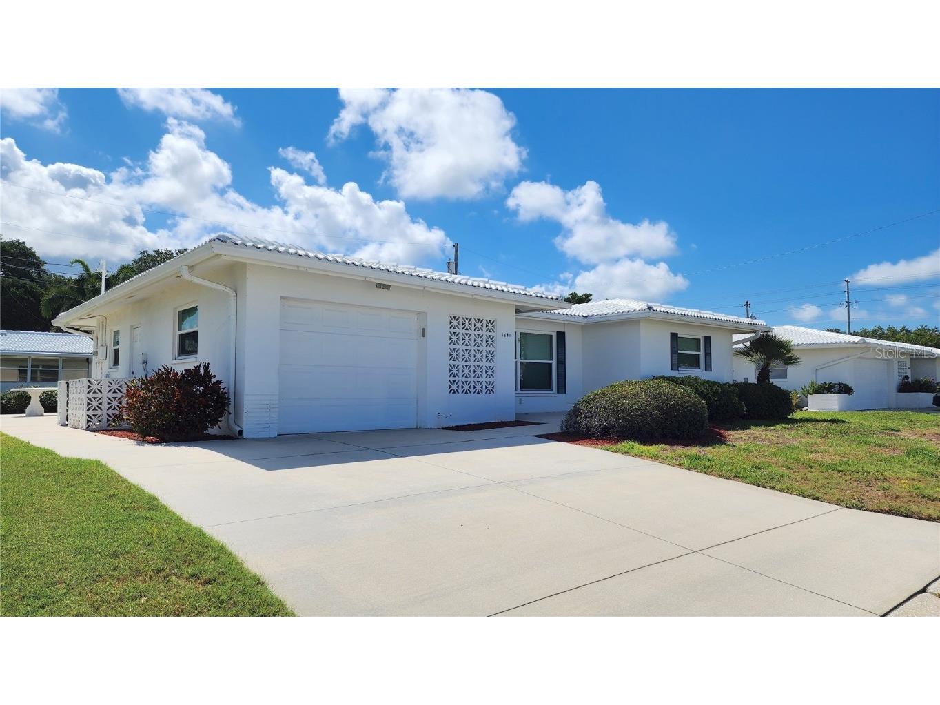 8647 141st Way Seminole FL 33776 U8245971 image1