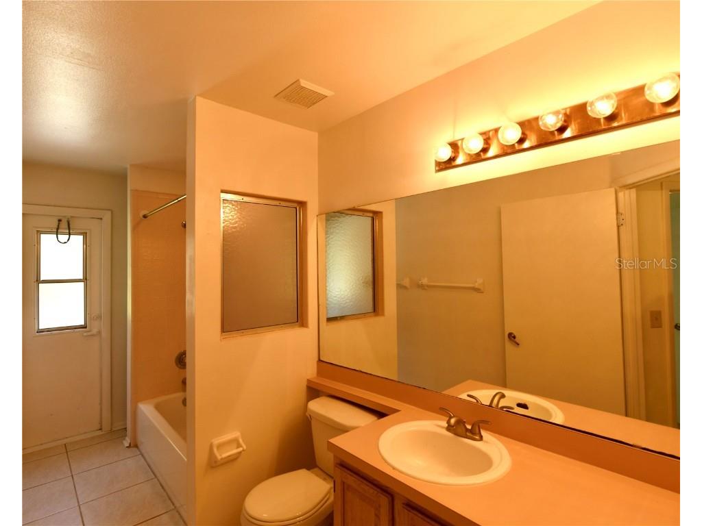 8647 Otter Creek Court Orlando FL 32829 O6250744 image16