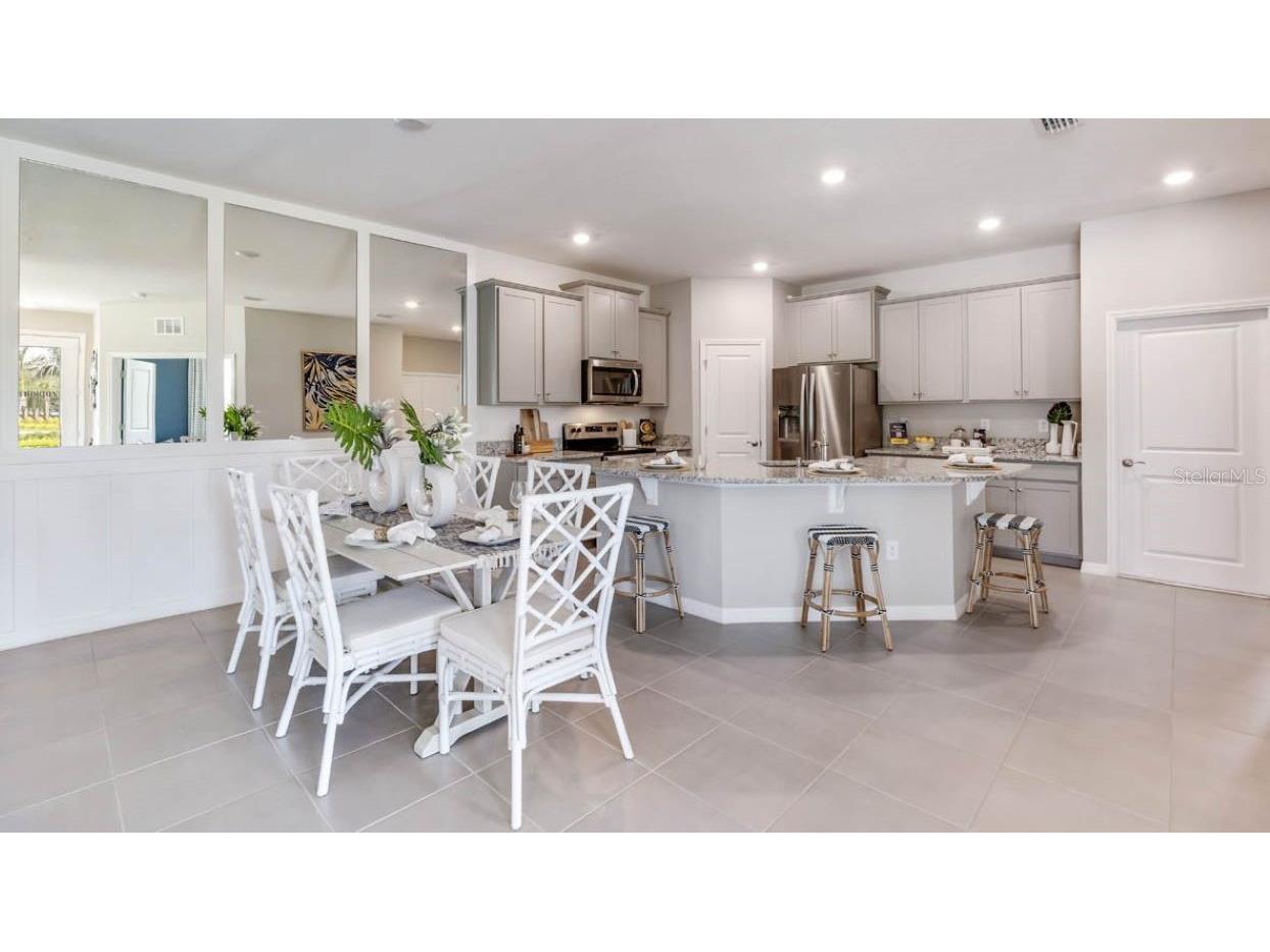 865 157th Court E Bradenton FL 34212 A4671991 image2