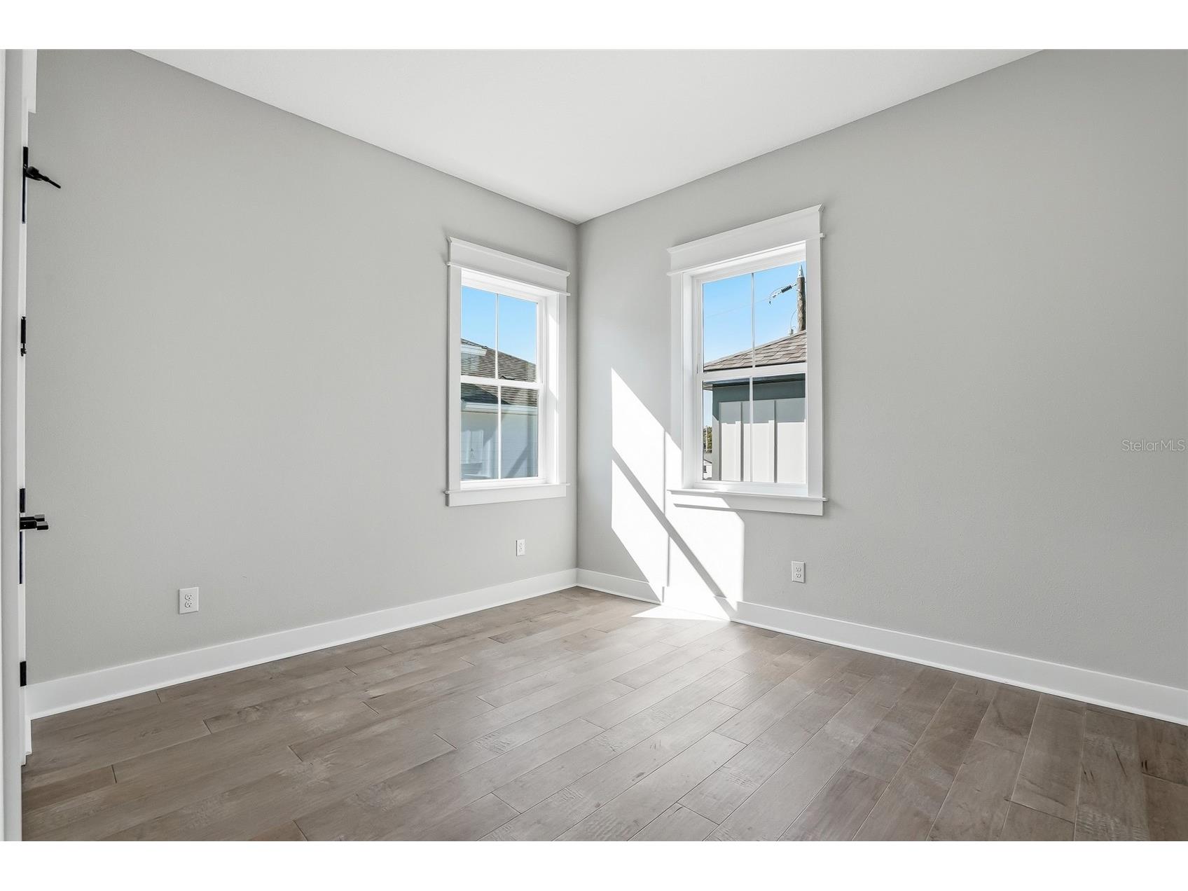 865 53rd Avenue N Saint Petersburg FL 33703 TB8485401 image34