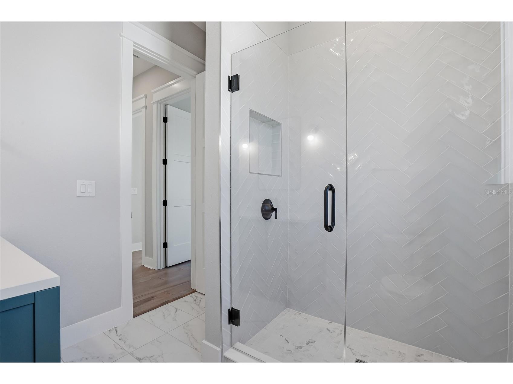 865 53rd Avenue N Saint Petersburg FL 33703 TB8485401 image37