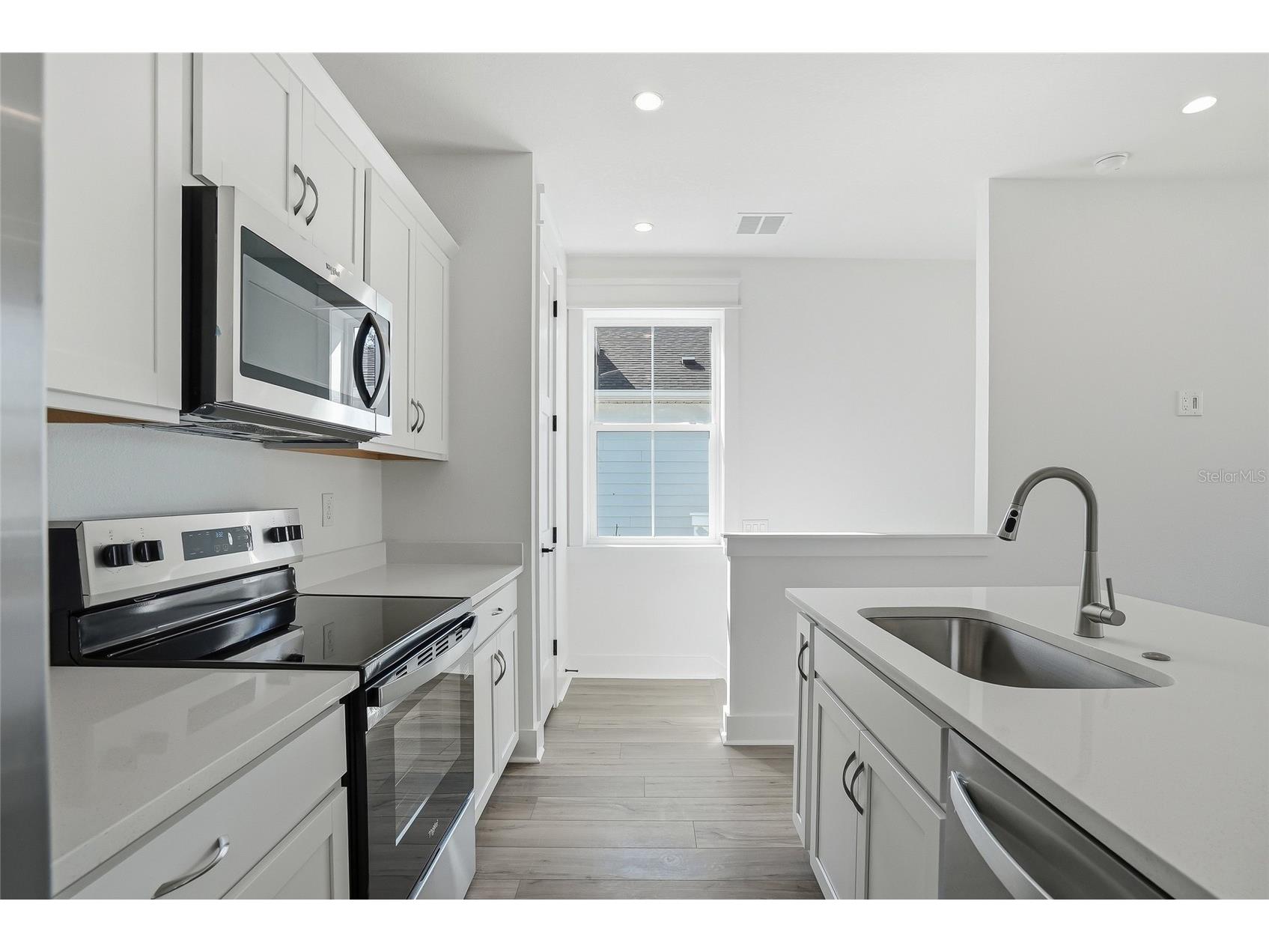 865 53rd Avenue N Saint Petersburg FL 33703 TB8485401 image52