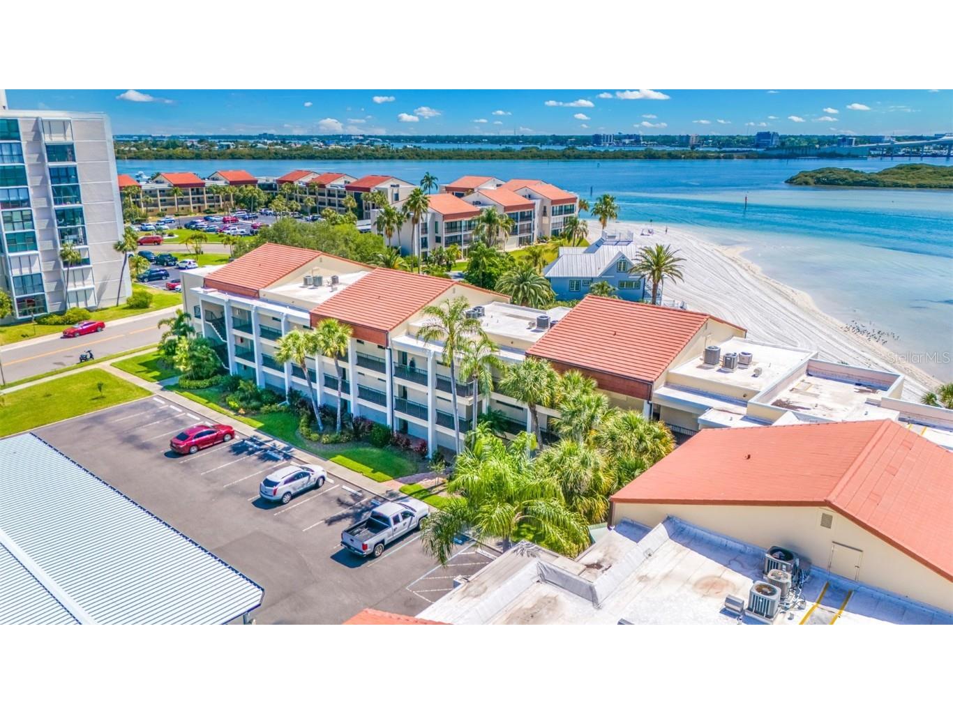 865 S Gulfview Boulevard #207 Clearwater Beach FL 33767 - GULF OF MEXICO U8241504 image1