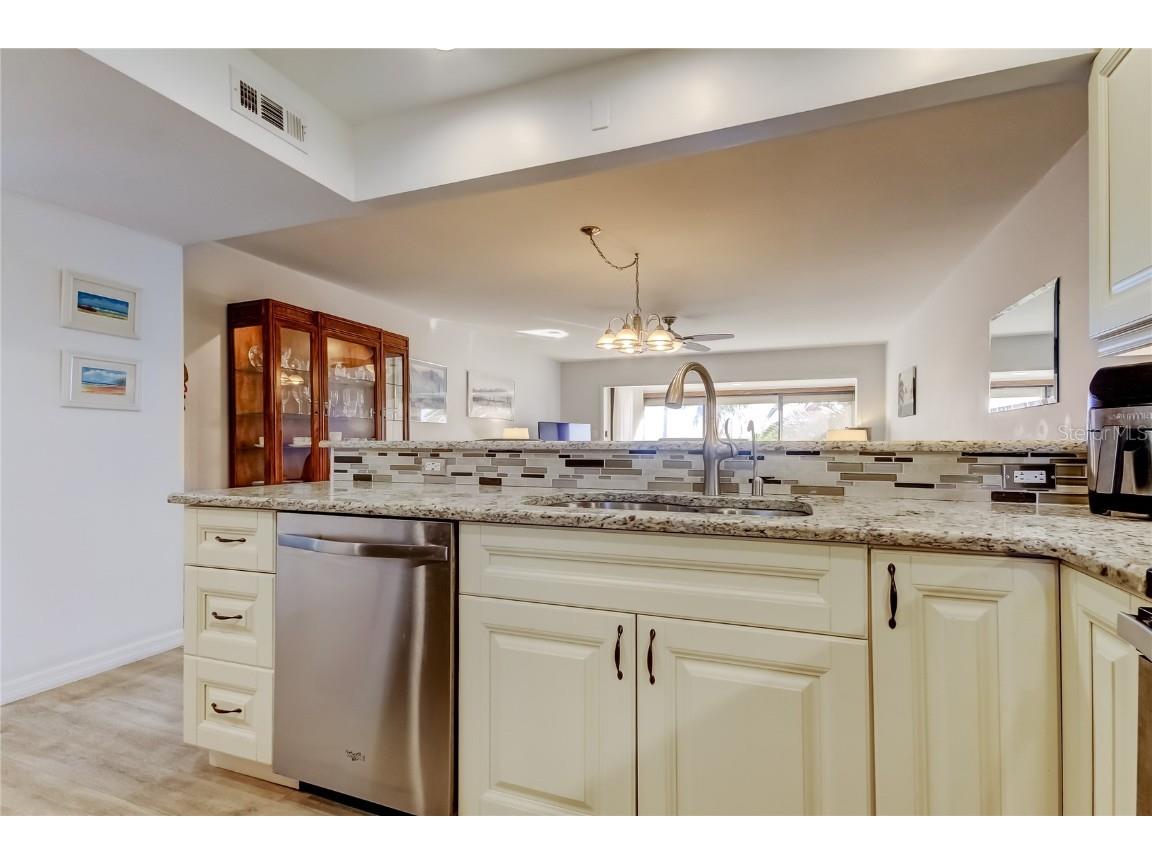 865 S Gulfview Boulevard #312 Clearwater Beach FL 33767 TB8435771 image10