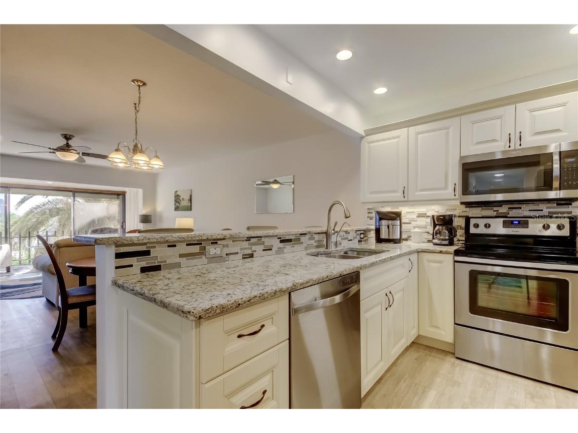 865 S Gulfview Boulevard #312 Clearwater Beach FL 33767 TB8435771 image5