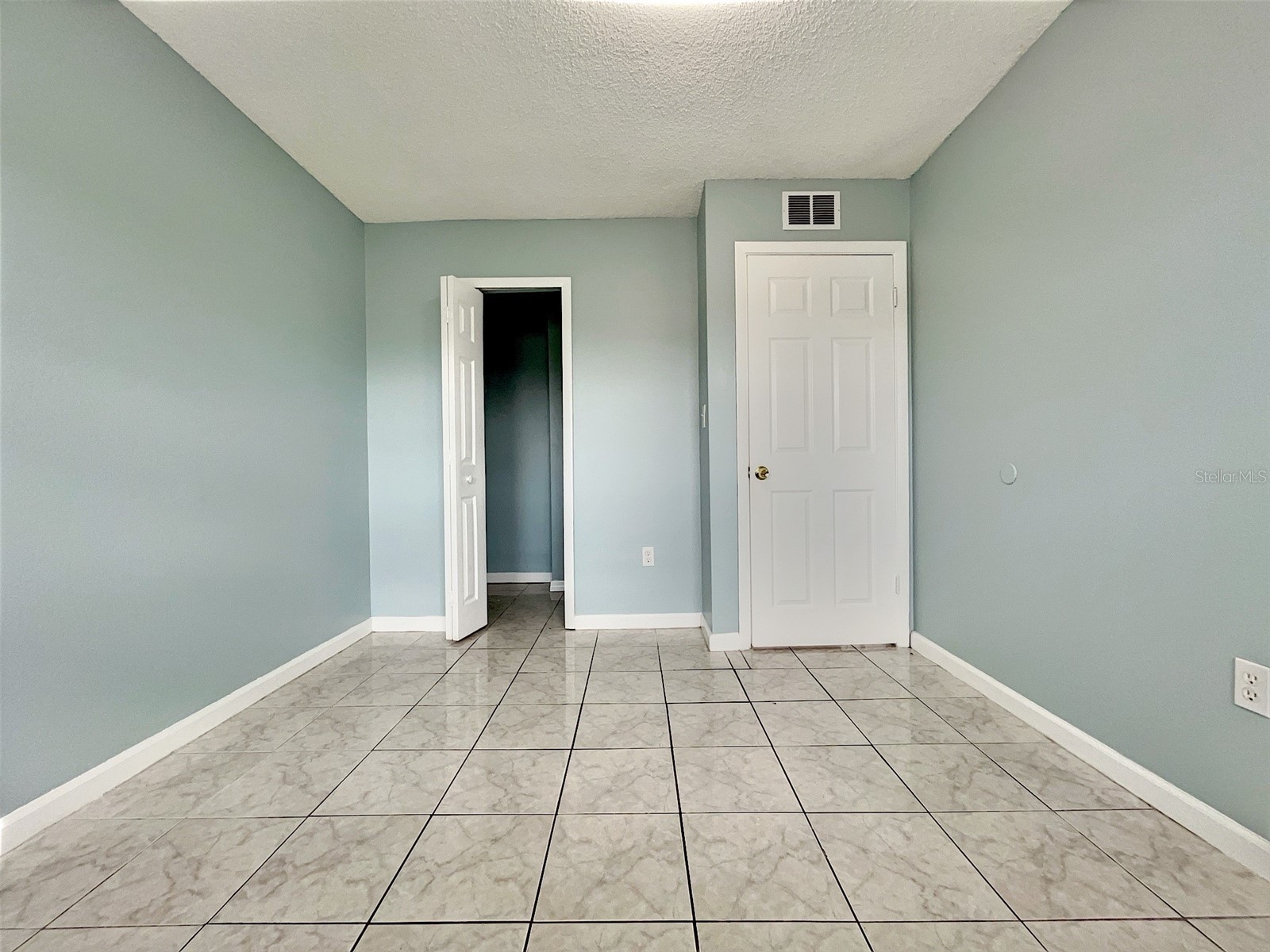 865 Sky Lake Circle #D Orlando FL 32809 O6397482 image16
