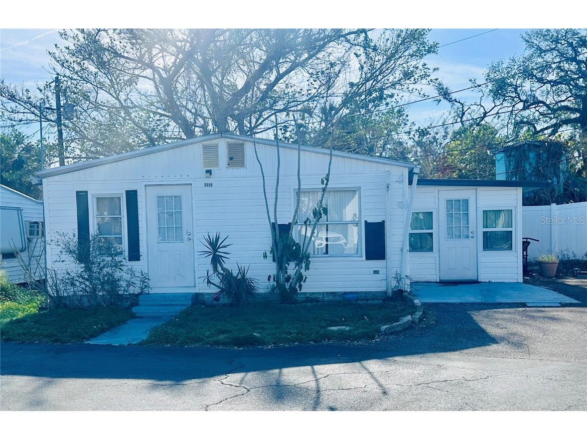 8650 42nd Place N #16 Saint Petersburg FL 33709 TB8328410 image1