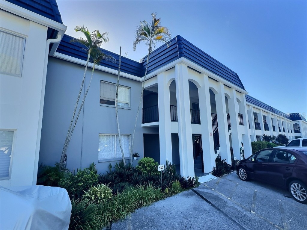 8651 10th Street N #128 Saint Petersburg FL 33702 TB8343158 image1