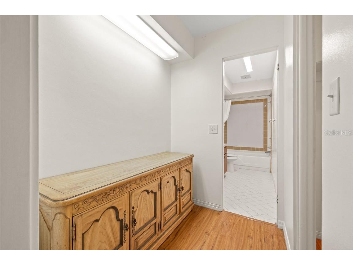 8651 10th Street N #210 Saint Petersburg FL 33702 TB8407457 image10