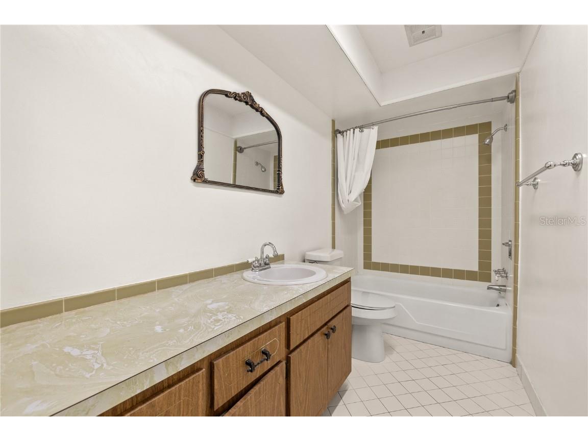 8651 10th Street N #210 Saint Petersburg FL 33702 TB8407457 image12