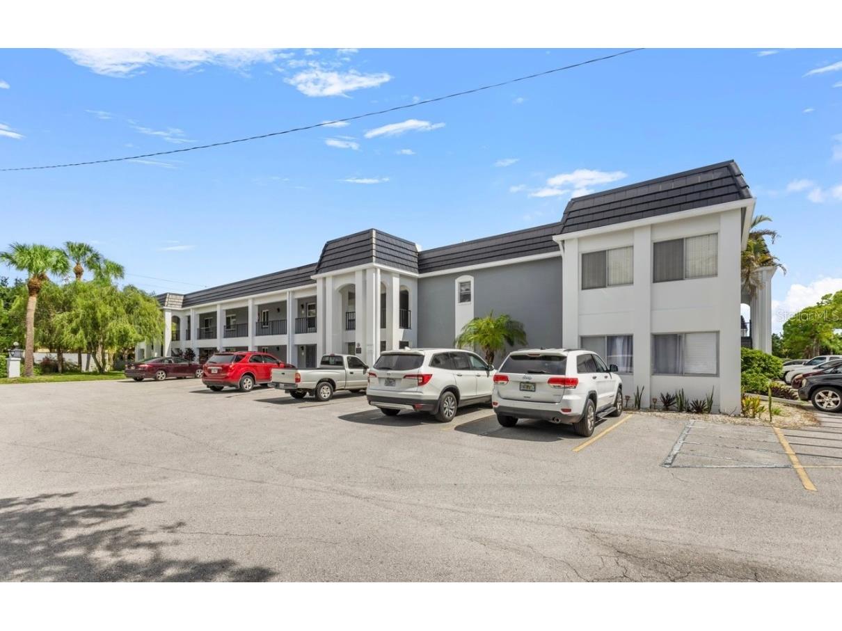 8651 10th Street N #210 Saint Petersburg FL 33702 TB8407457 image13