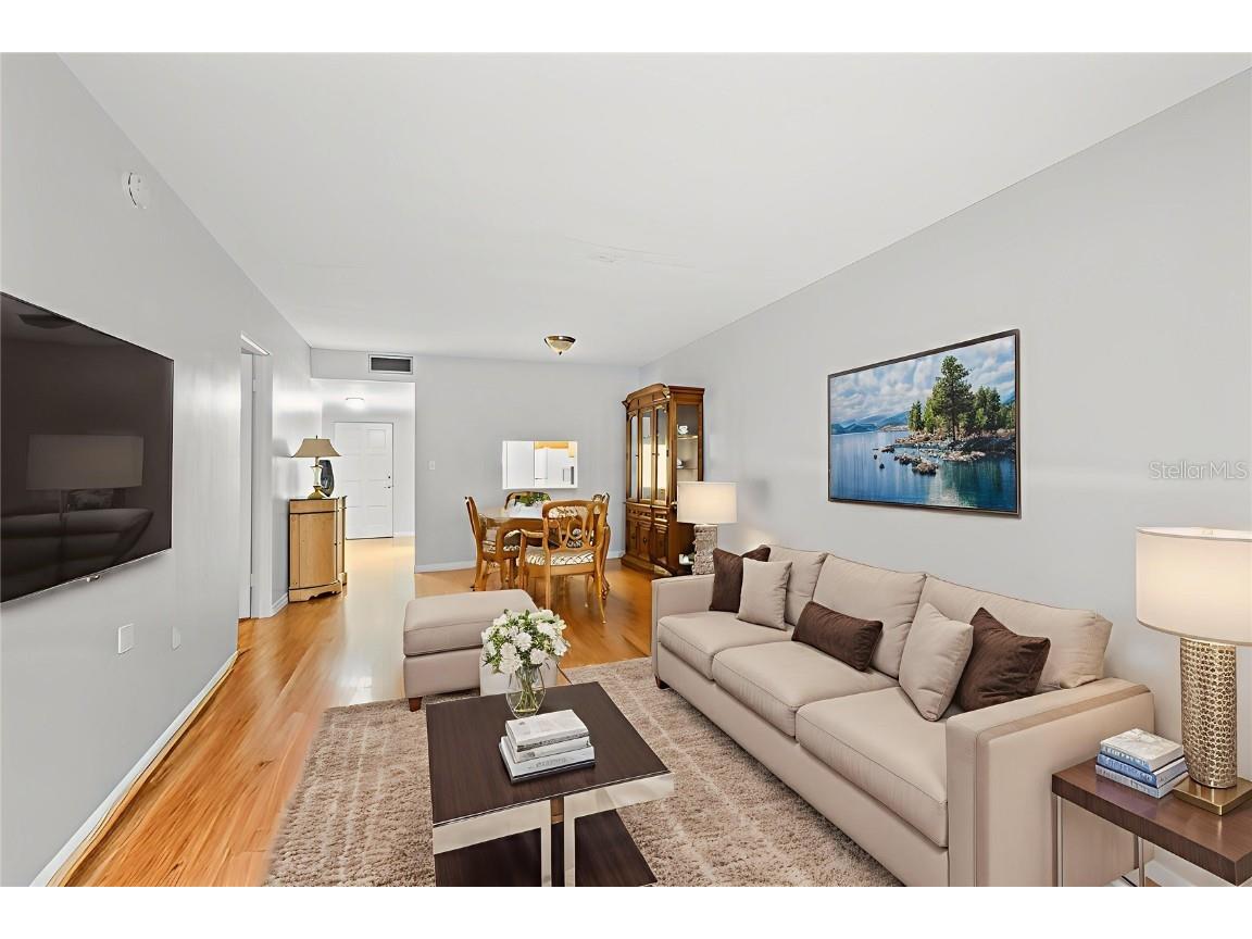 8651 10th Street N #210 Saint Petersburg FL 33702 TB8407457 image4