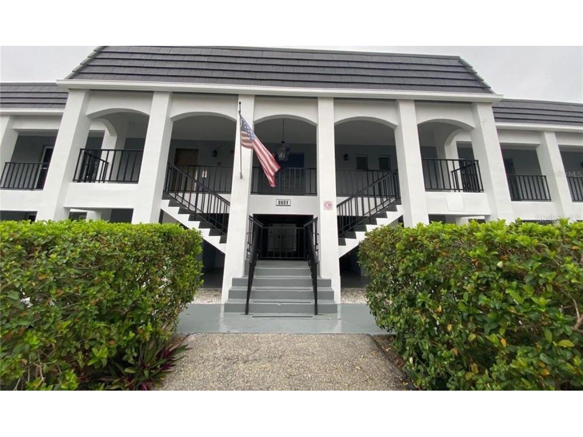 8651 10th Street N #210 Saint Petersburg FL 33702 TB8510913 image1