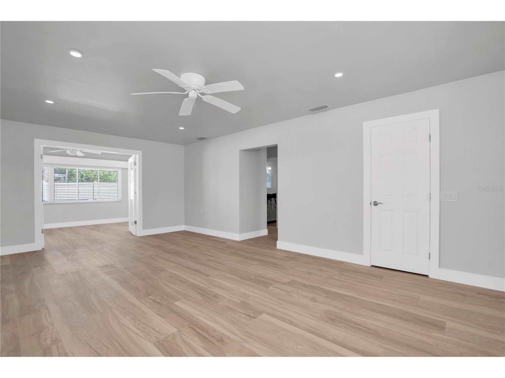 8651 Gulf Boulevard Saint Pete Beach FL 33706 TB8467295 image11