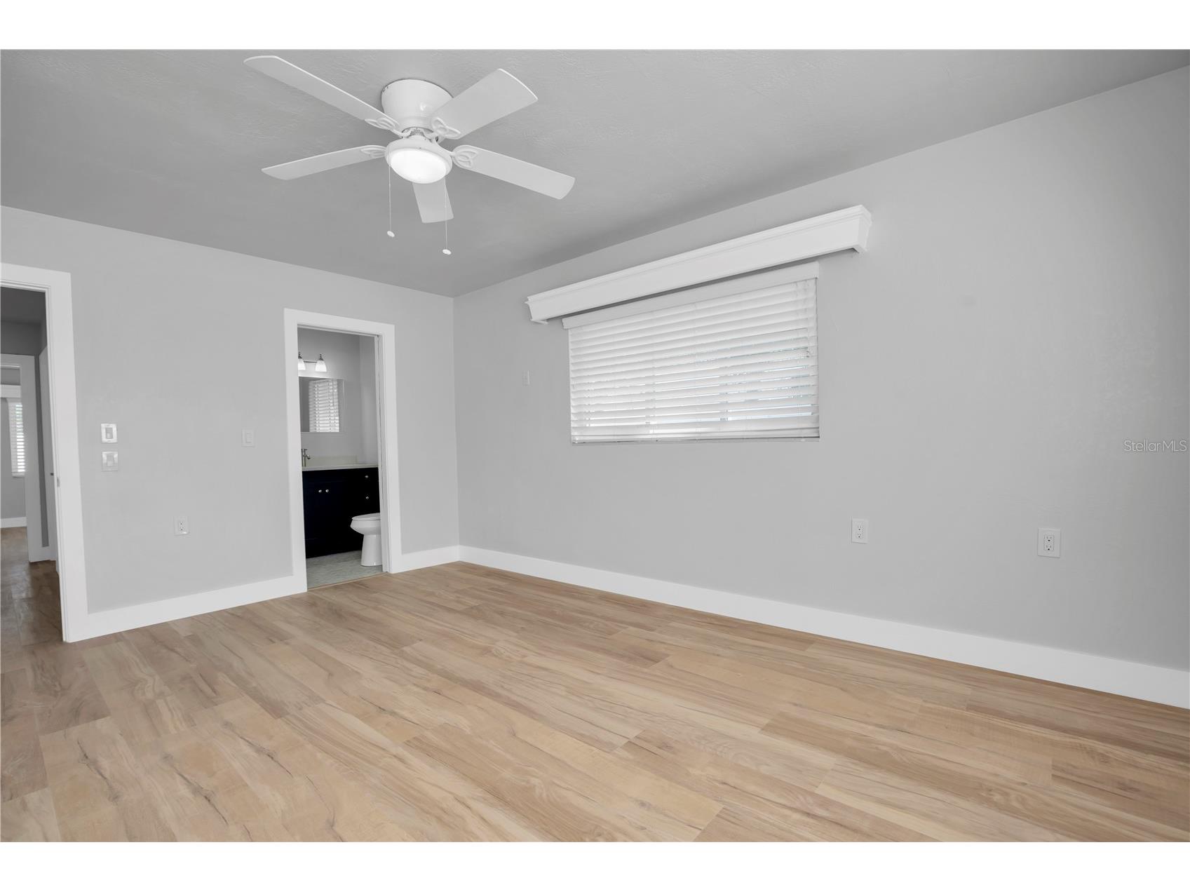 8651 Gulf Boulevard Saint Pete Beach FL 33706 TB8467295 image19