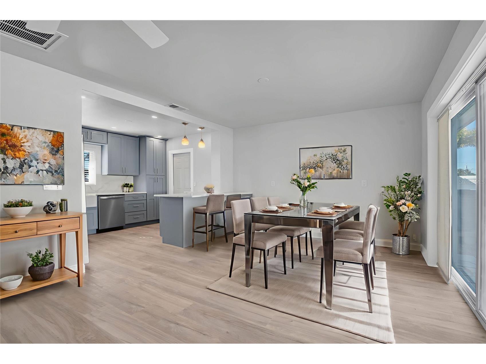 8651 Gulf Boulevard Saint Pete Beach FL 33706 TB8467295 image3