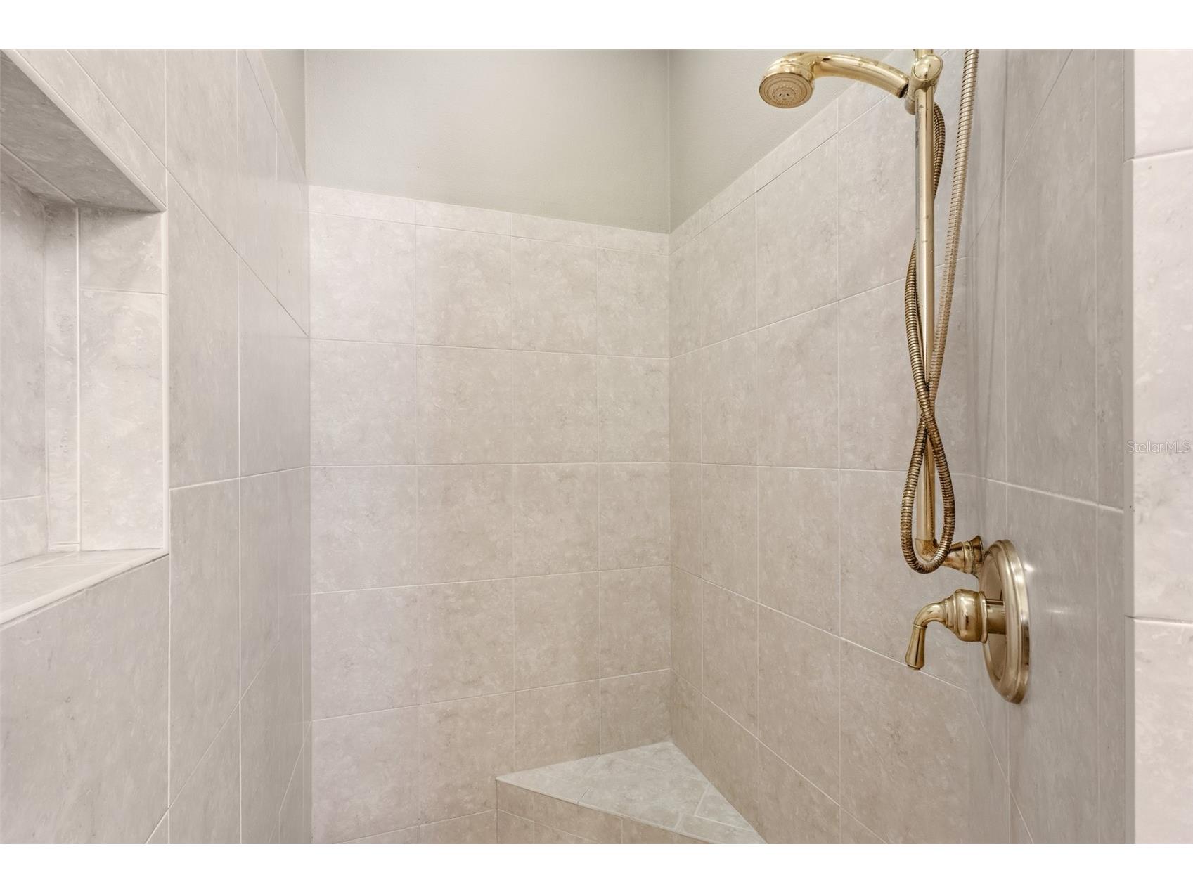 8652 54th Avenue Circle E Bradenton FL 34211 A4688752 image39