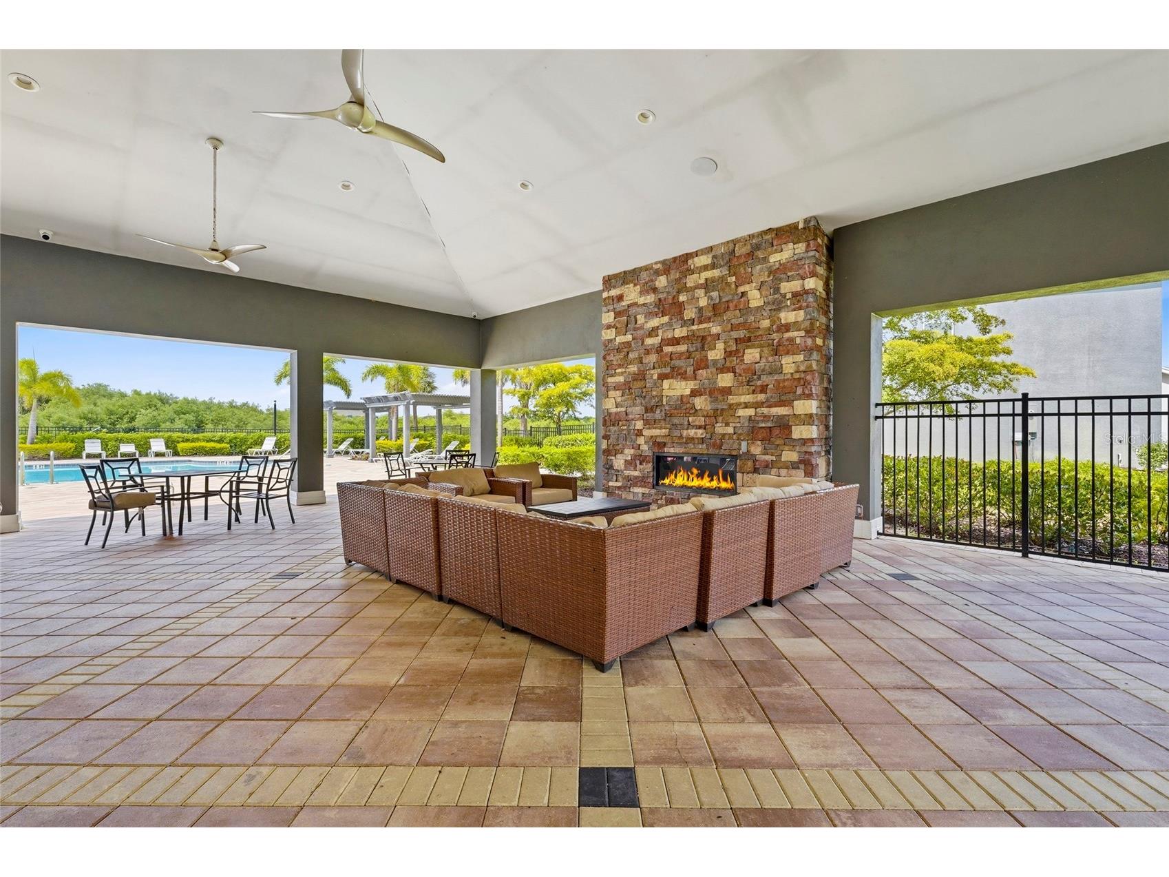 8652 Milestone Drive Sarasota FL 34238 A4691721 image34