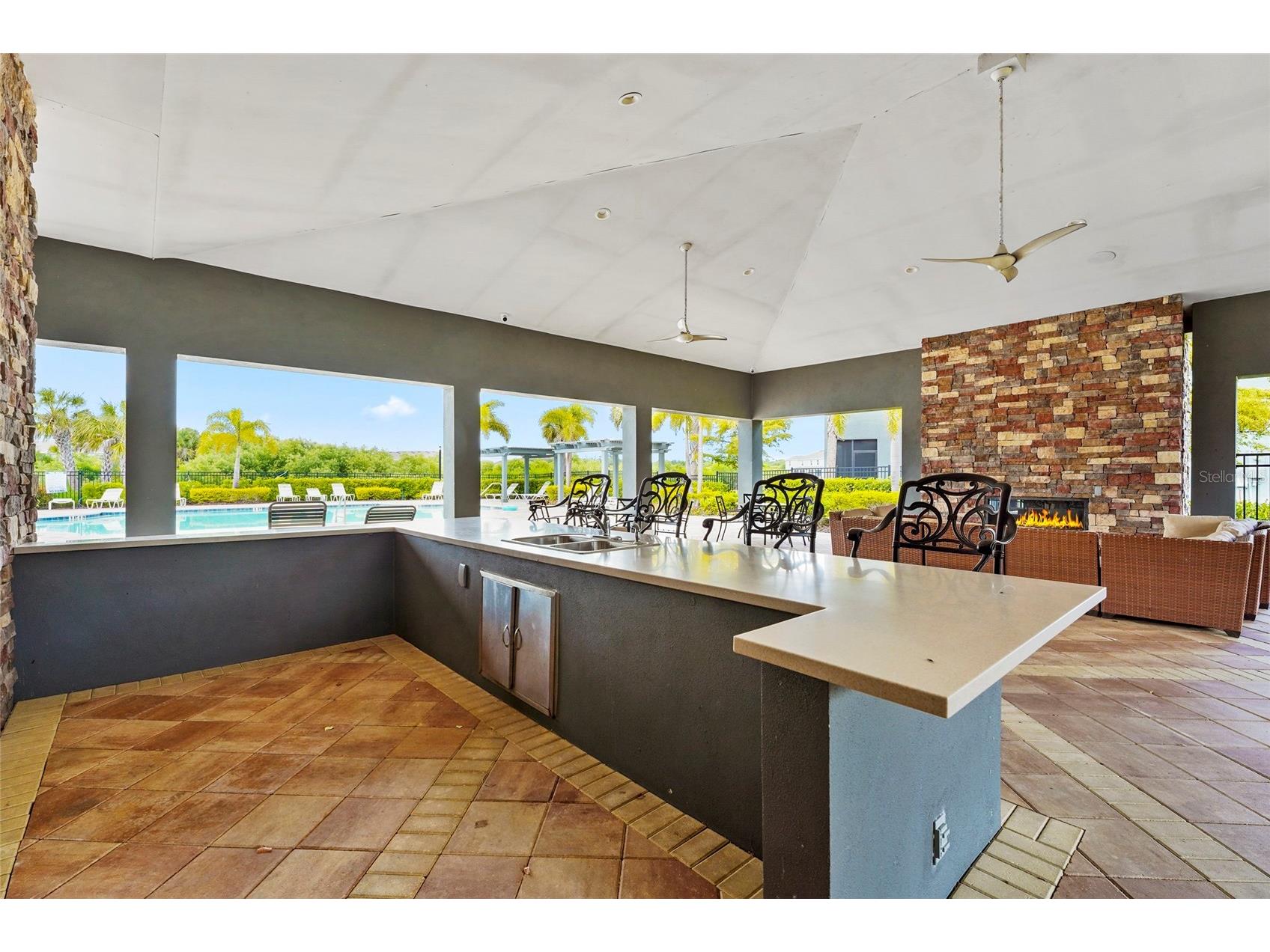 8652 Milestone Drive Sarasota FL 34238 A4691721 image36