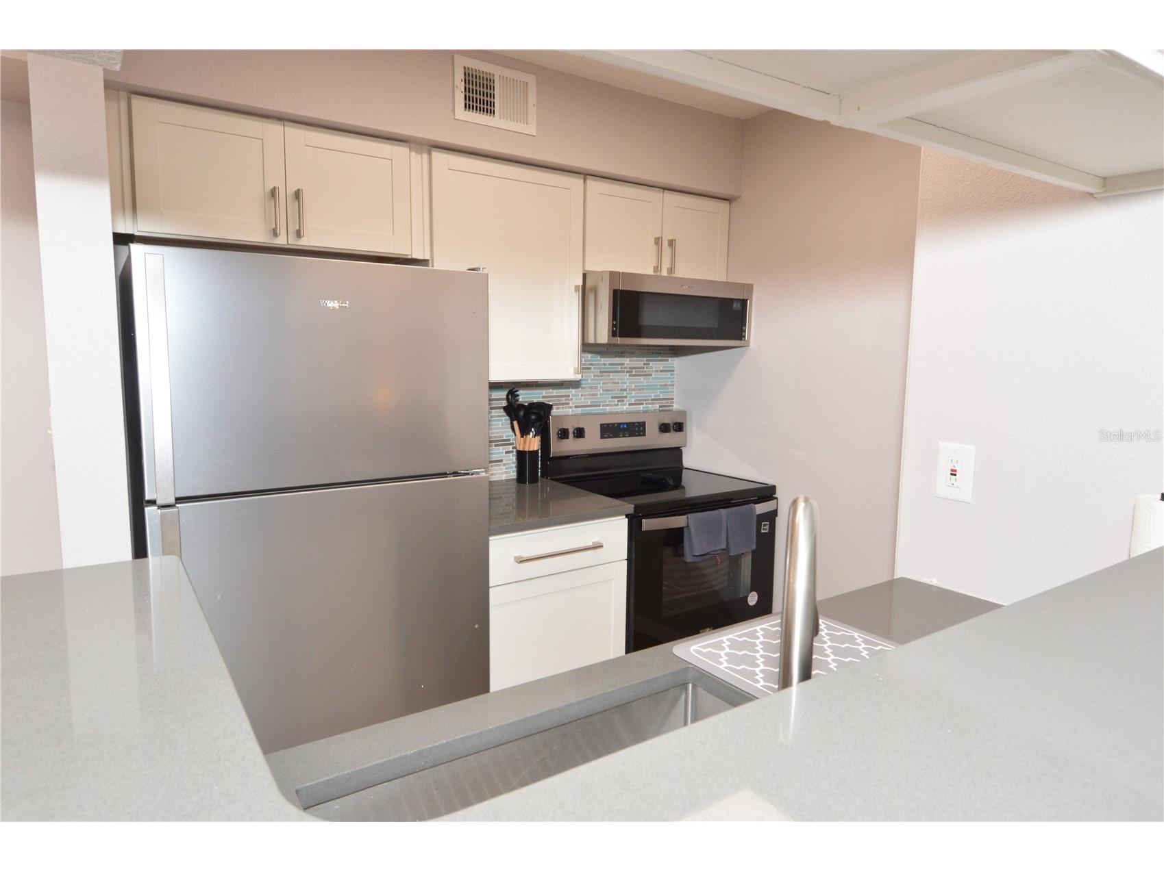 8653 Fancy Finch Drive #104(FURNISHED) Tampa FL 33614 TB8474533 image5