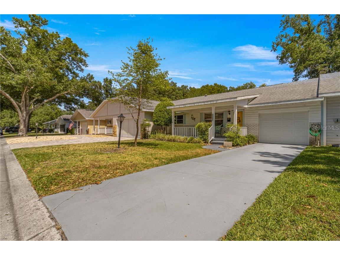 8653 SW 96th Street #E Ocala FL 34481 OM678008 image1