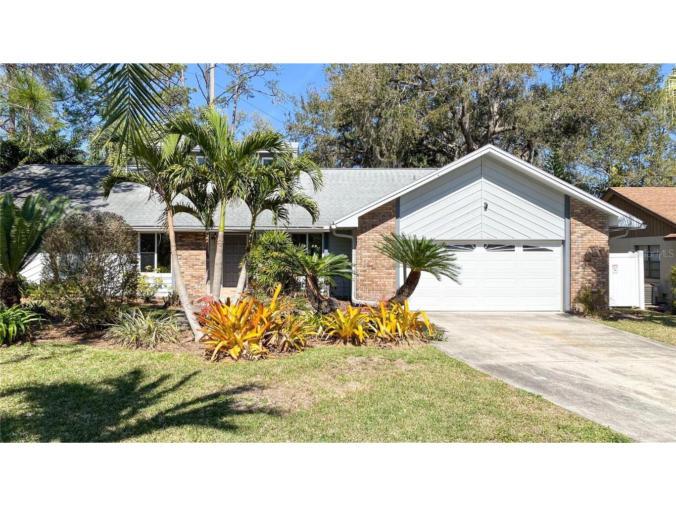 8653 Vista Pine Court Orlando FL 32836 - Big Sand Lake S5099535 image1