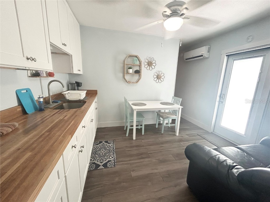 8656 Magnolia Drive Seminole FL 33777 TB8454939 image14