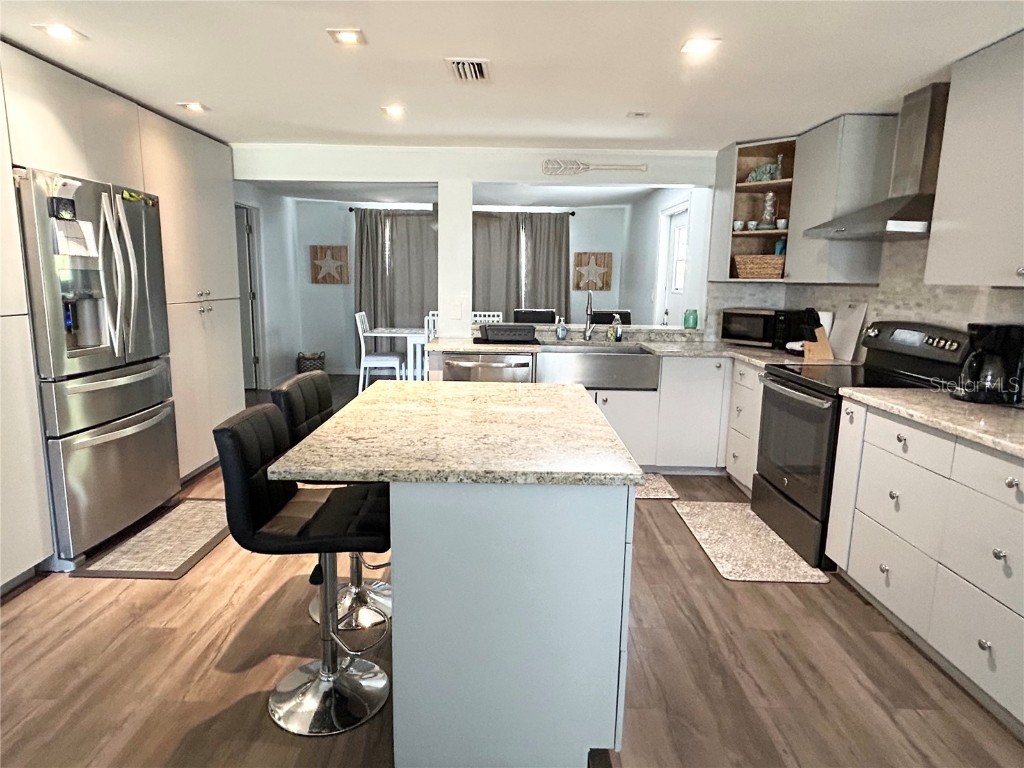 8656 Magnolia Drive Seminole FL 33777 TB8454939 image5