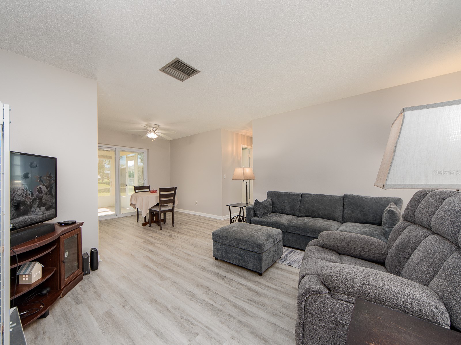 8657 143rd Street Seminole FL 33776 TB8455016 image4