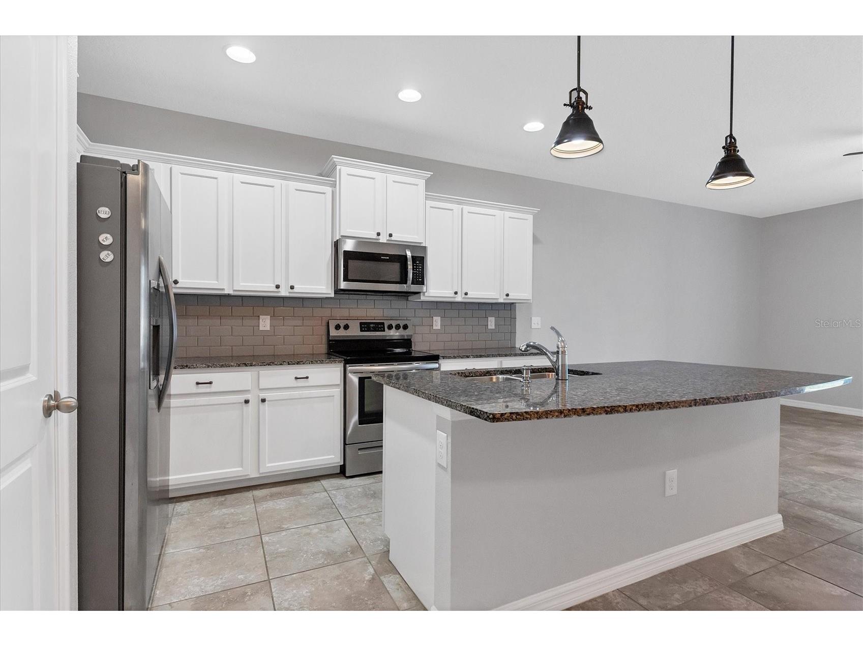 8657 Palmer Park Circle Sarasota FL 34238 N6143876 image18