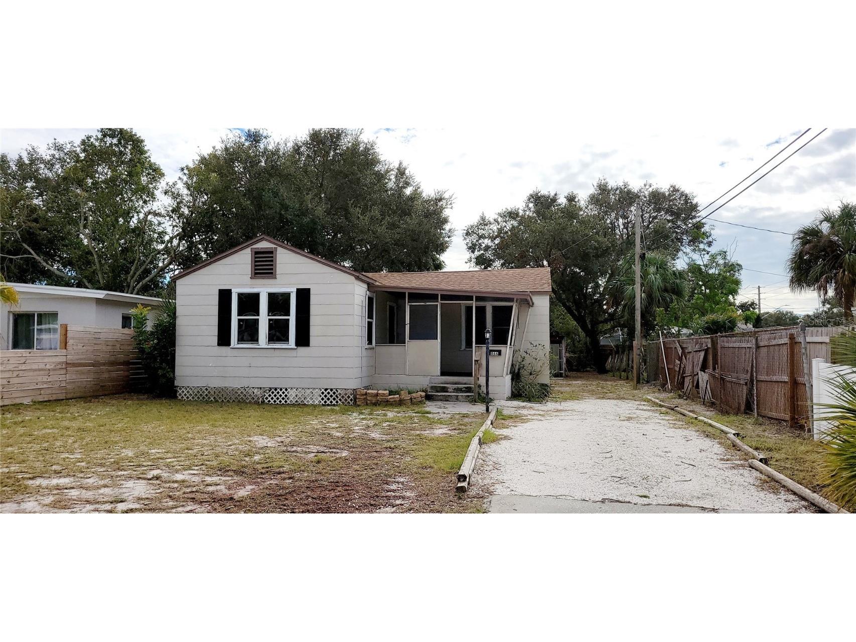 866 53rd Avenue S Saint Petersburg FL 33705 U8185922 image1