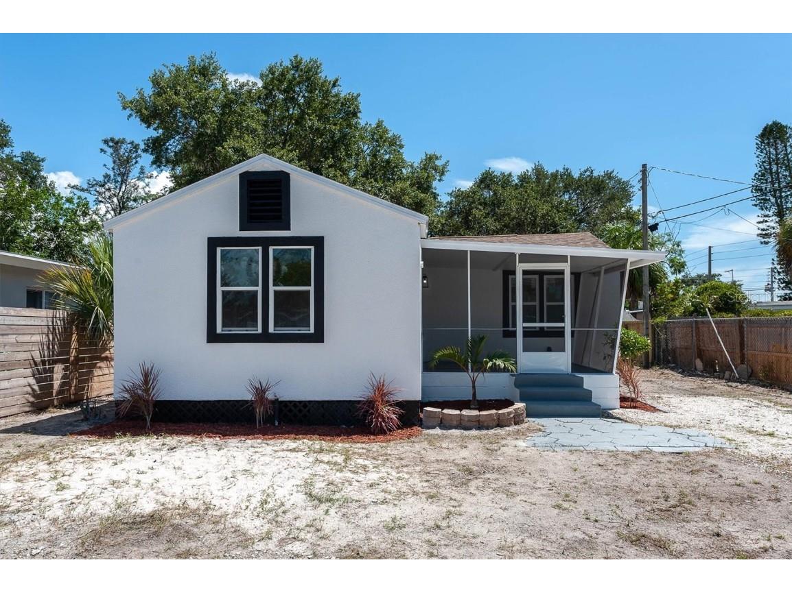 866 53rd Avenue S Saint Petersburg FL 33705 W7857506 image1