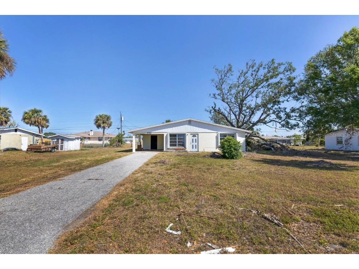 866 E 3rd Street Englewood FL 34223 D6129750 image1