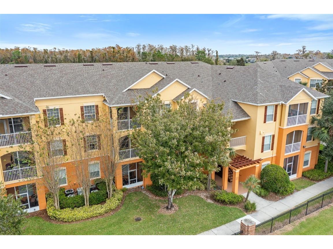 8660 Buccilli Drive #305 Orlando FL 32829 O6098048 image1