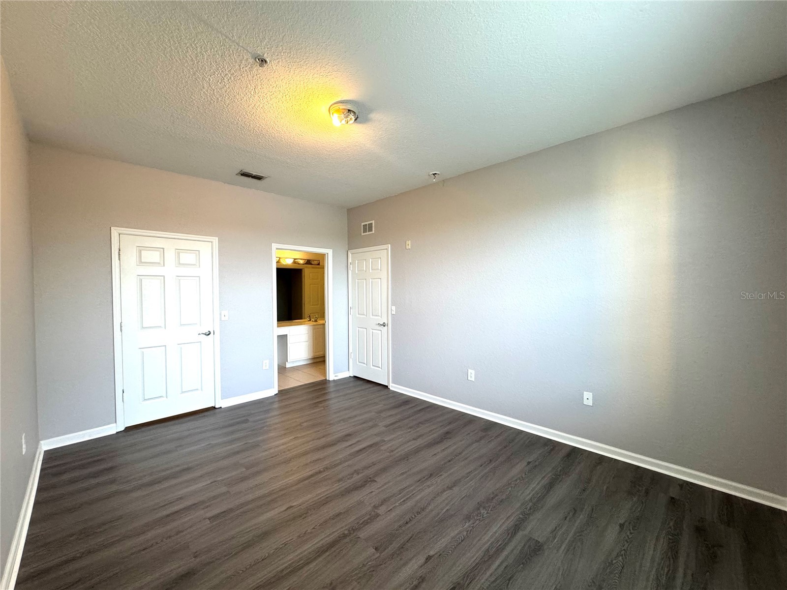 8660 Buccilli Drive #305 Orlando FL 32829 O6393402 image16