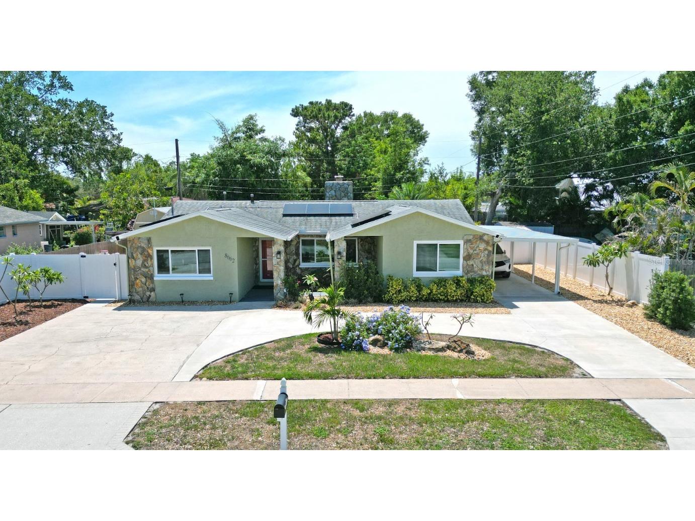 8662 Oriole Lane Seminole FL 33777 U8201177 image1