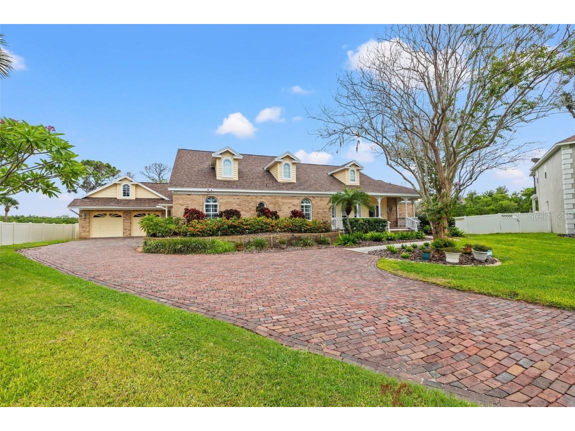 8662 Pelican Court Seminole FL 33777 - CROSS BAYOU TB8412427 image1