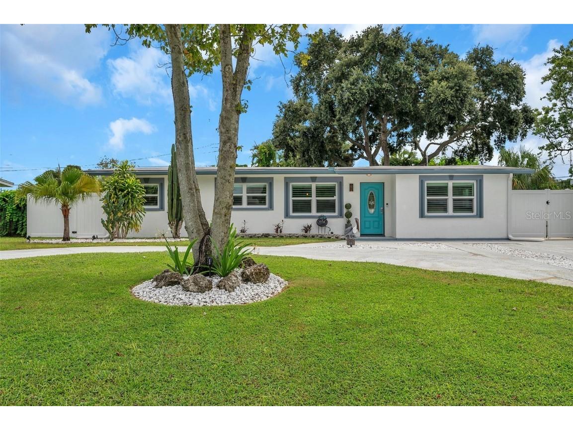 8664 Narcissus Avenue Seminole FL 33777 TB8301781 image1