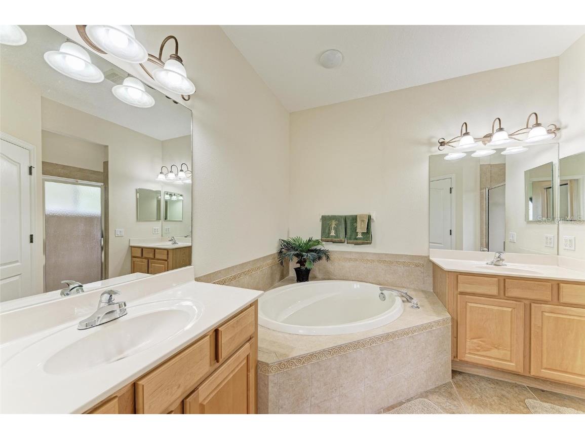 8664 Stone Harbour Loop Bradenton FL 34212 A4663752 image28