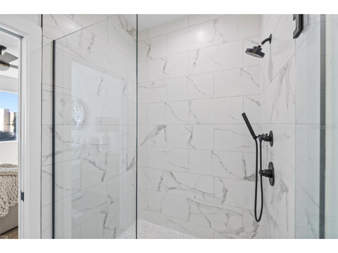 867 6th Avenue S Saint Petersburg FL 33701 TB8447775 image16