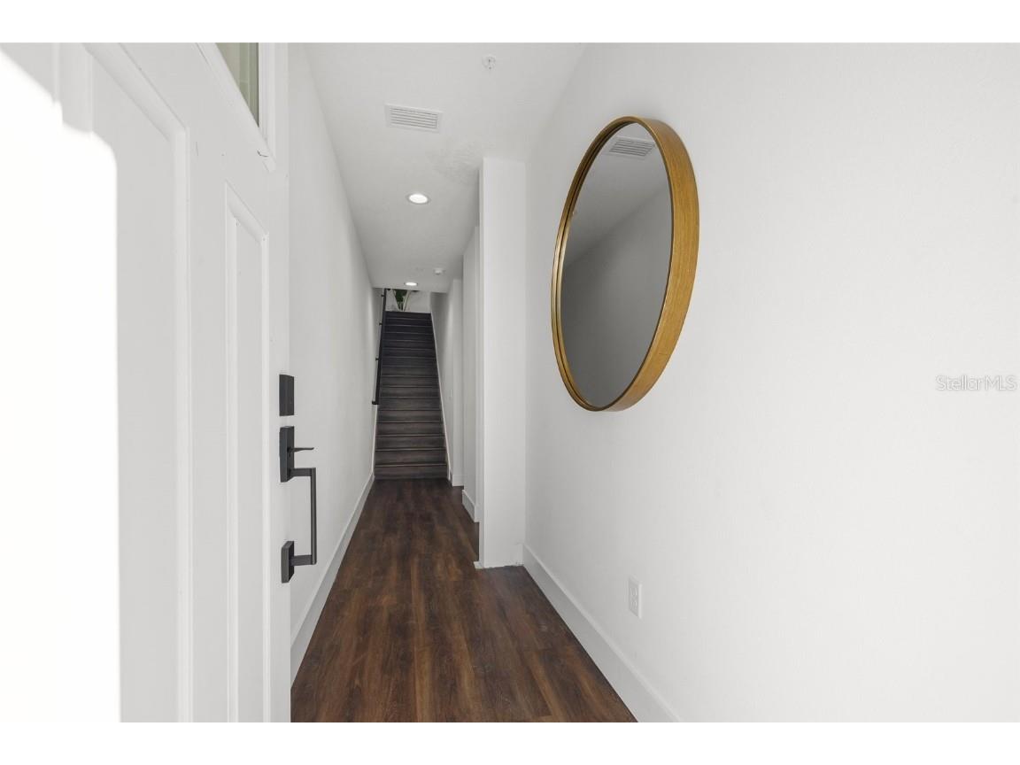 867 6th Avenue S Saint Petersburg FL 33701 TB8447775 image6