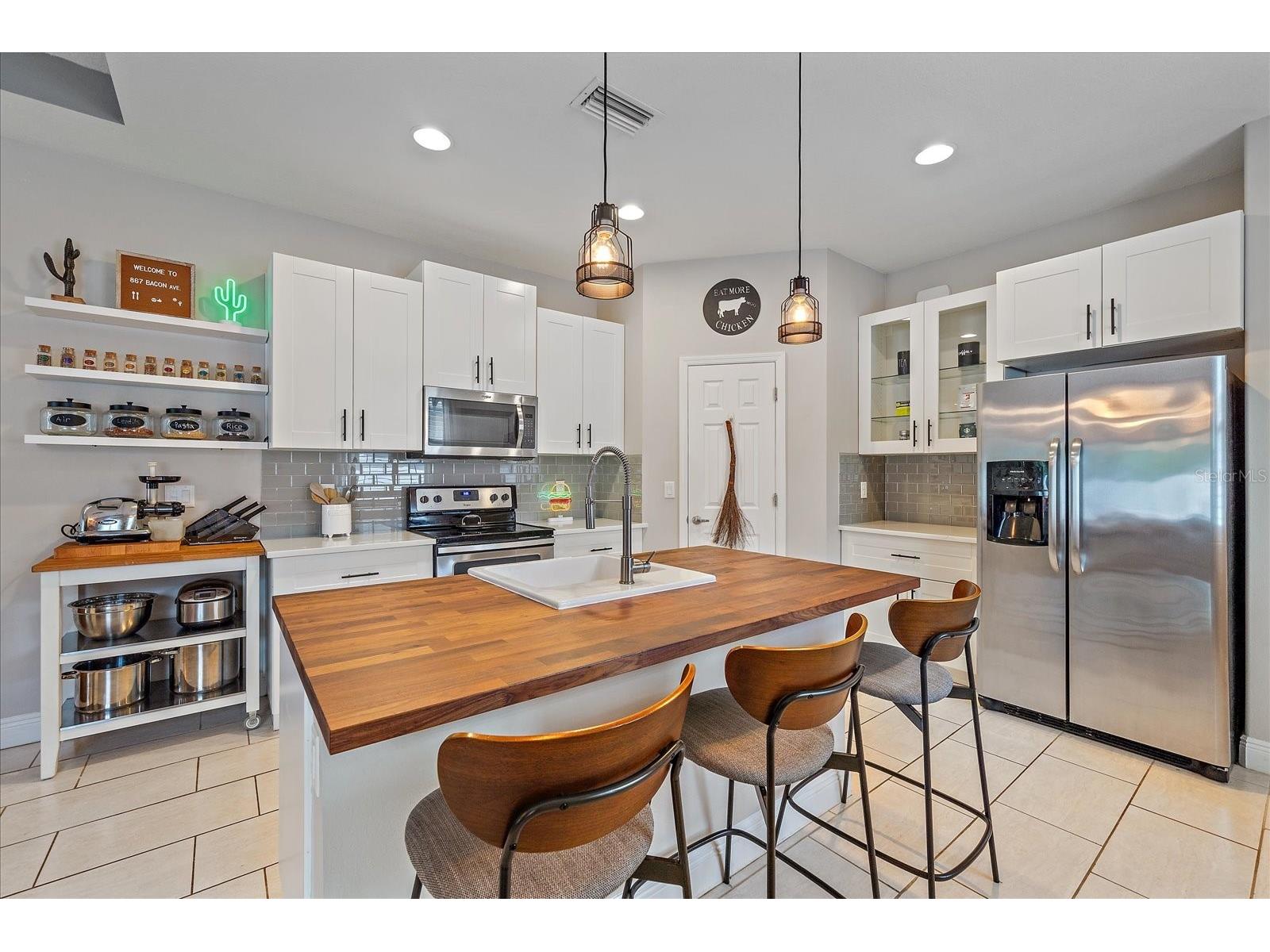 867 Bacon Avenue Sarasota FL 34232 A4647076 image4